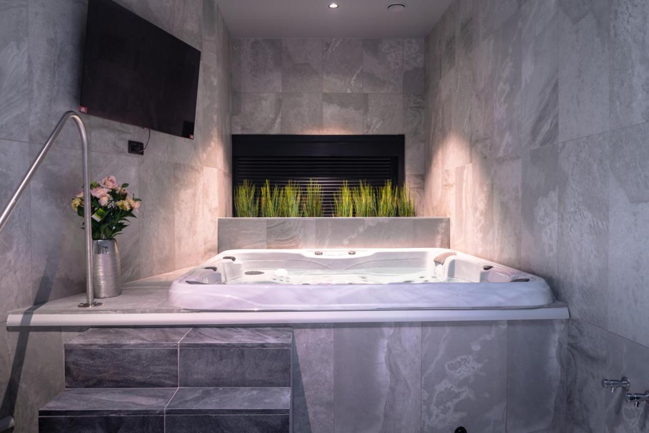 מוסקרון Set Spa מראה חיצוני תמונה